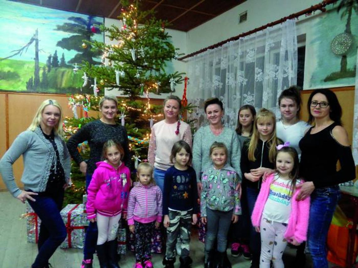 NA WYŚCIGI KAŻDY BIEŻY