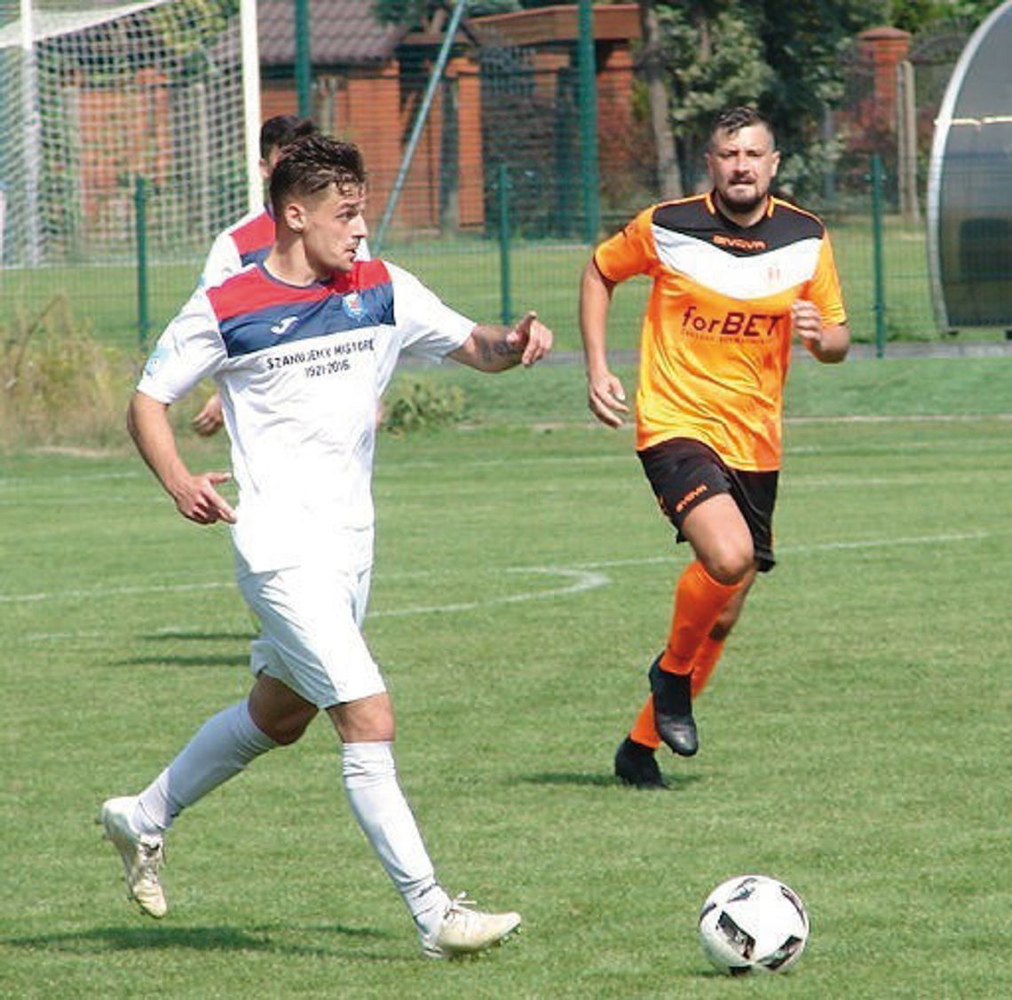 NADNARWIANKA - DRUKARZ WARSZAWA 1:1. Remis z faworytem