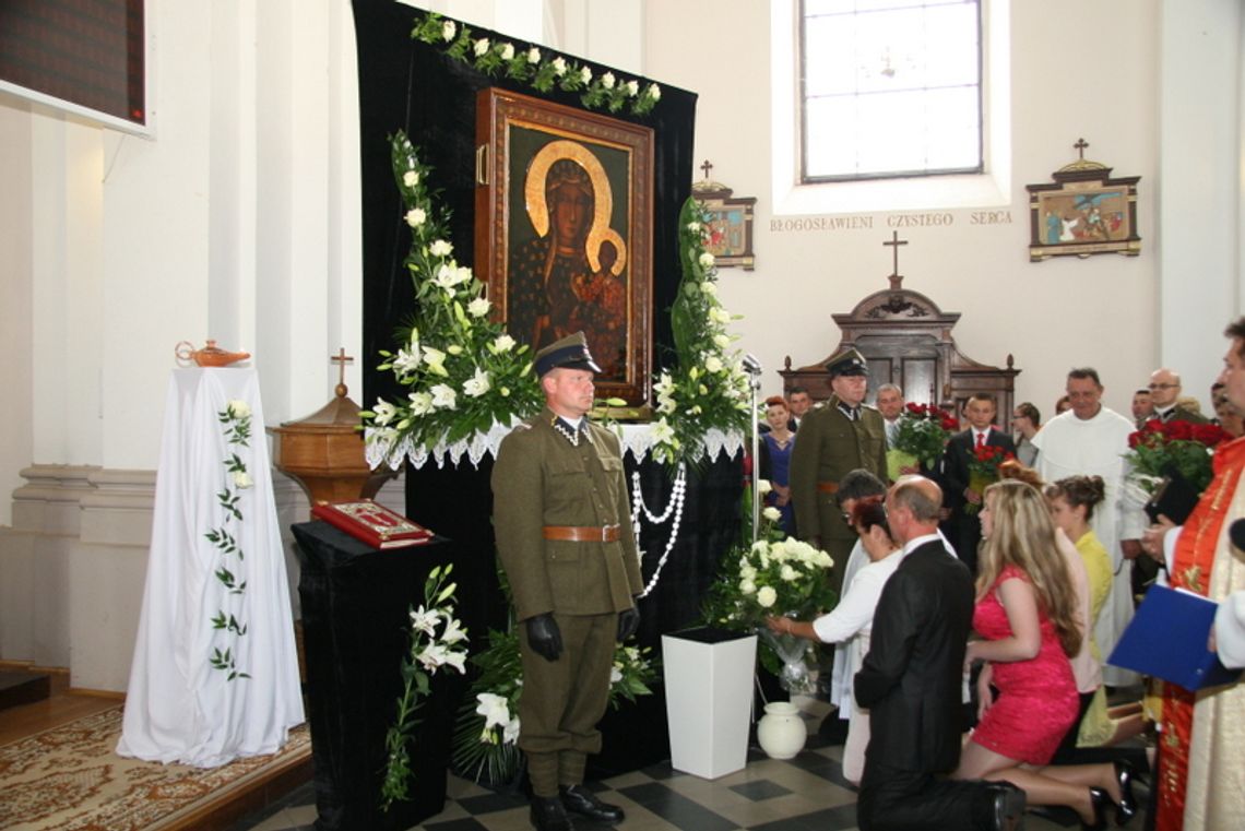 Nawiedzenie Obrazu Matki Bożej Jasnogórskiej i Wianki w Zambskach