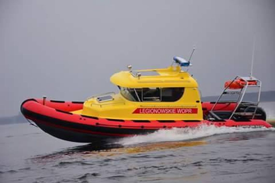 NIEPORĘT. Zderzenie skutera z motorówką