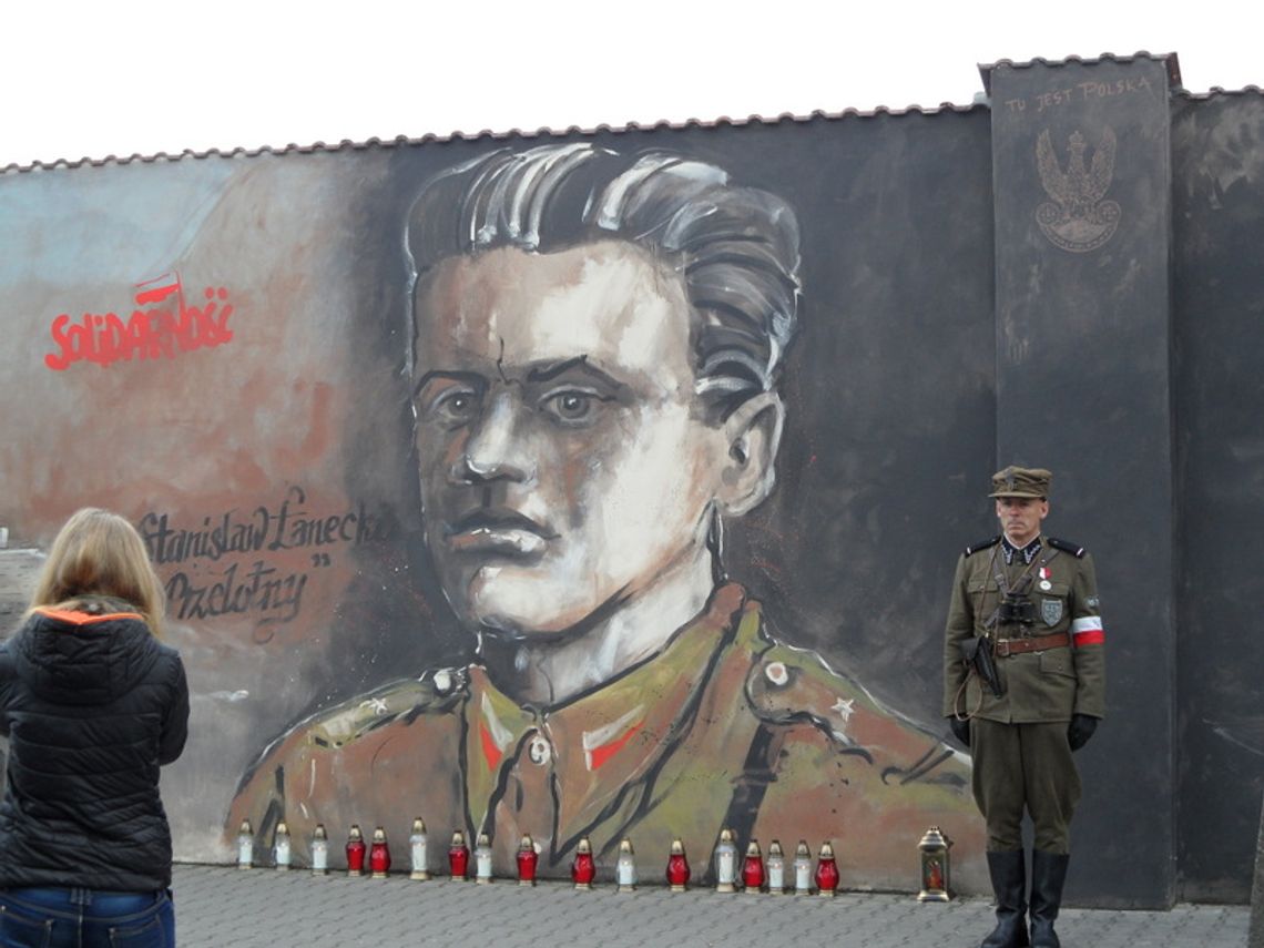 Odsłonięcie historycznego muralu Rozbicie więzienia w Pułtusku 25/26 listopada 1946. Ostatnia wielka akcja podziemia niepodleglościowego w Polsce