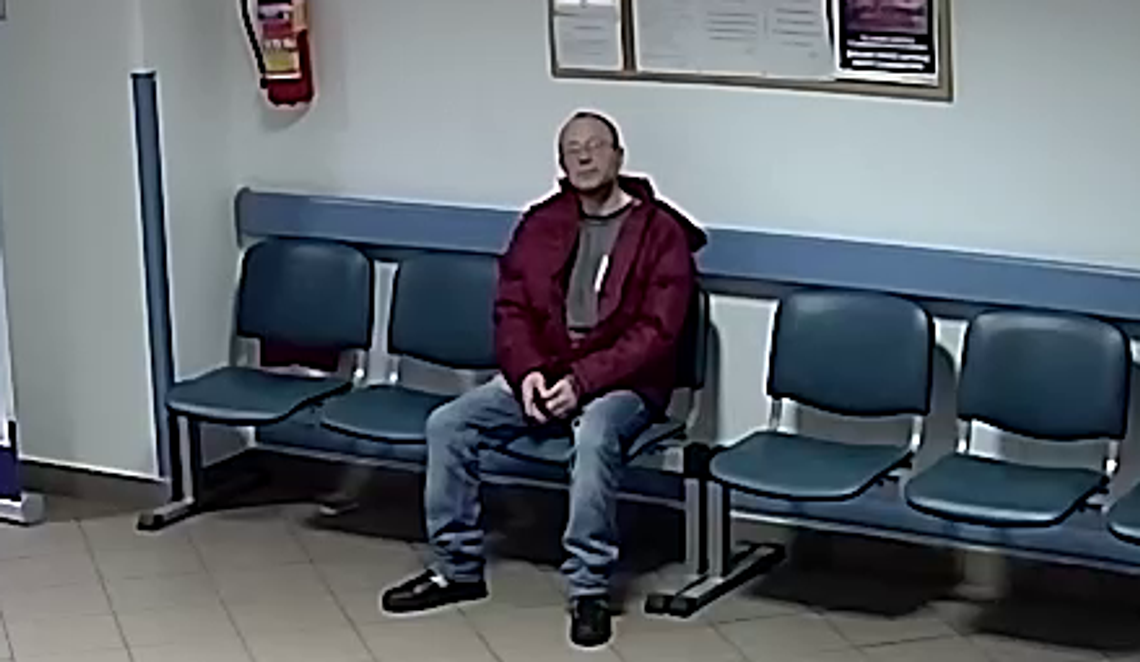 OKRADŁ PACJENTKĘ W SZPITALU. POLICJA PROSI O POMOC