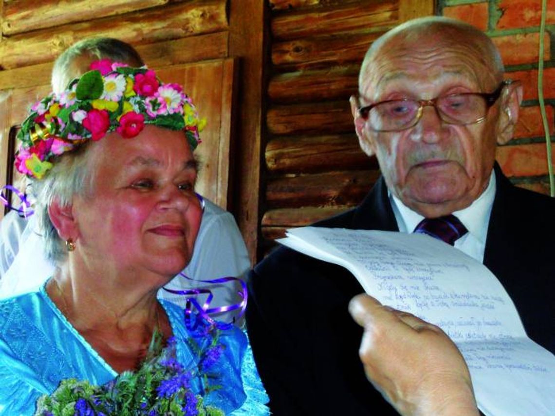 On młody, a ona jeszcze młodsza