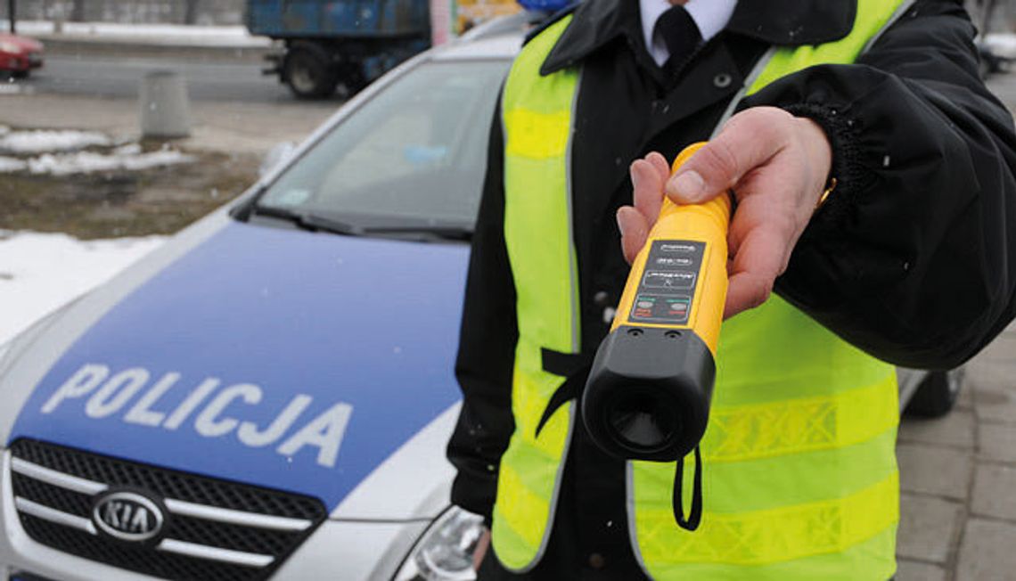 Pijany kierowca bez uprawnień spowodował kolizję