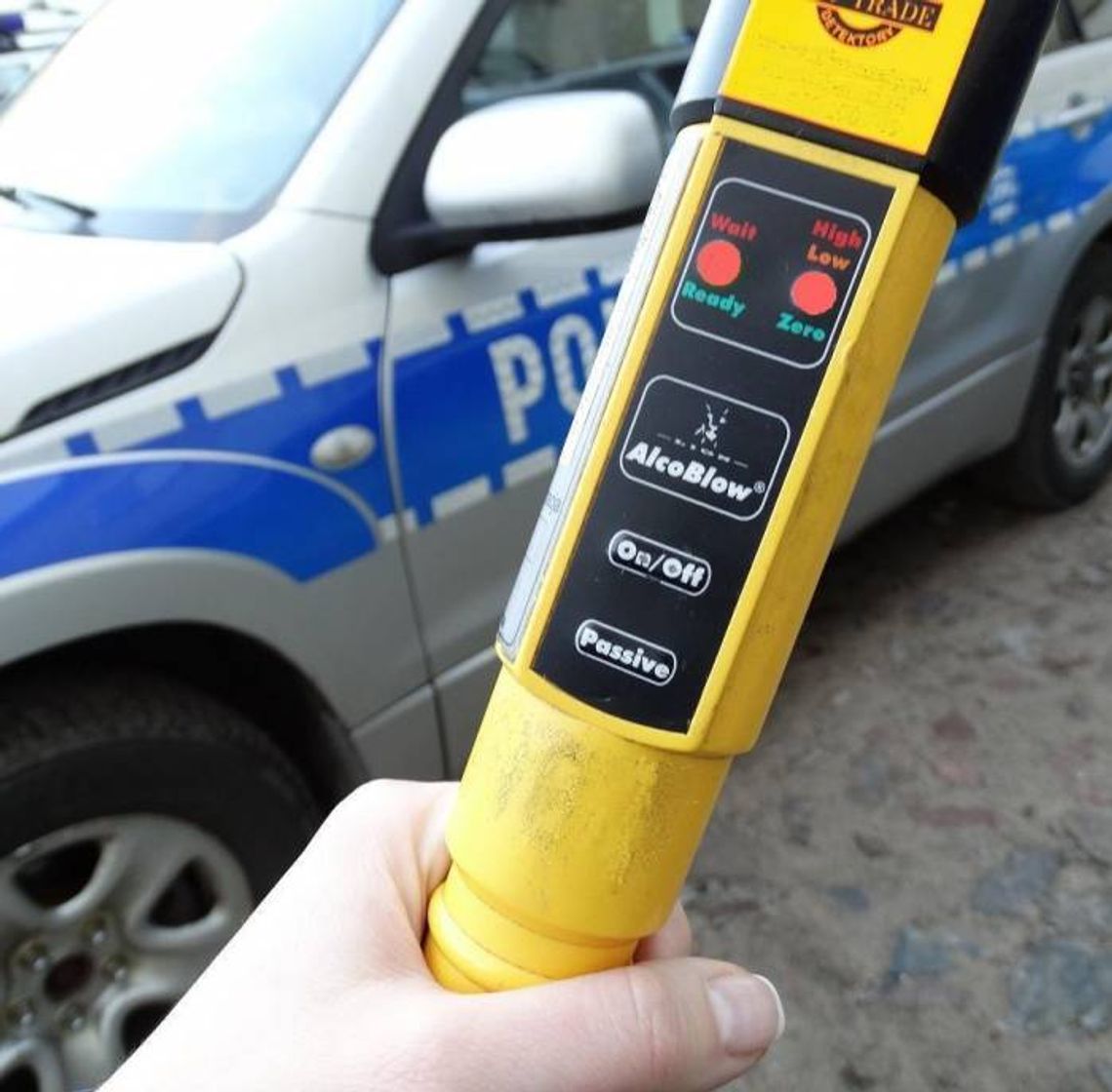 PIJANY KIEROWCA SPOWODOWAŁ KOLIZJĘ