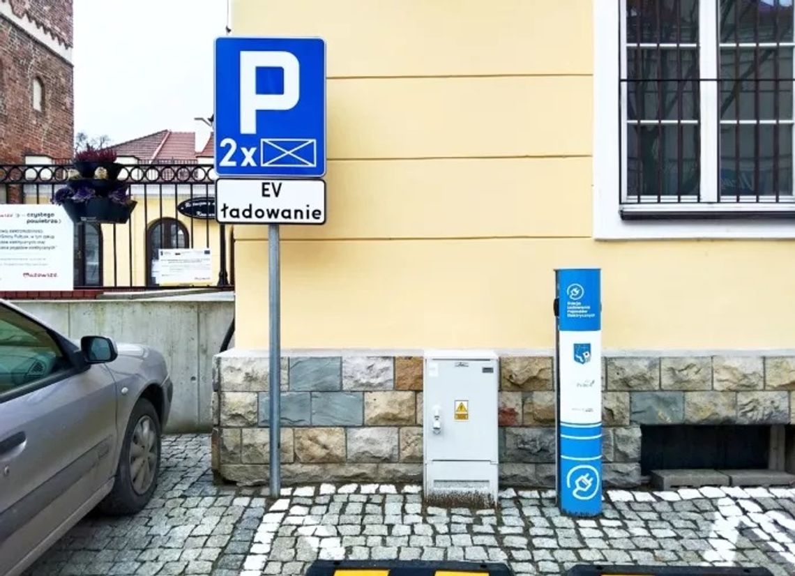 Płatne stacje ładowania pojazdów