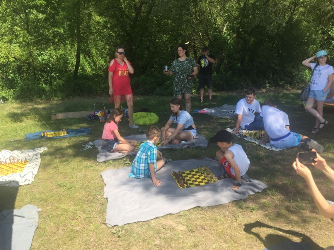PLAŻOWANIE I KĄPANIE