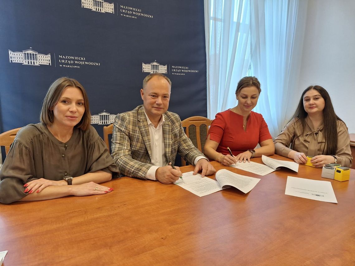 Podpisanie umowy na dofinansowanie przebudowy drogi powiatowej odcinku Pułtusk-Psary Podpisanie umowy na dofinansowanie przebudowy drogi powiatowej odcinku Pułtusk-Psary