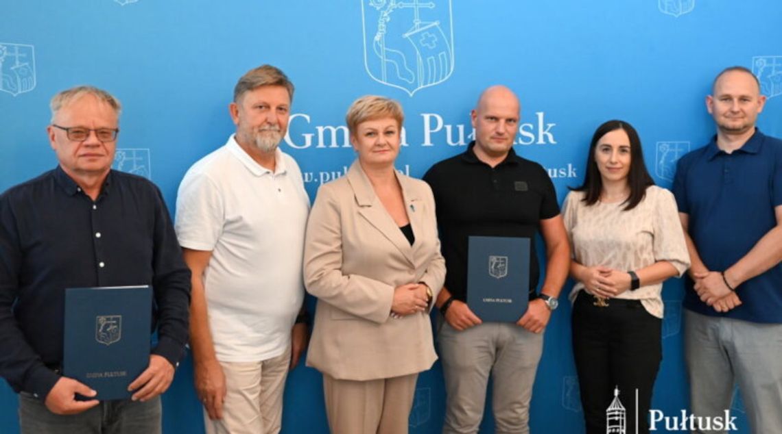 Podpisanie umowy na modernizację świetlicy wiejskiej w Głodowie