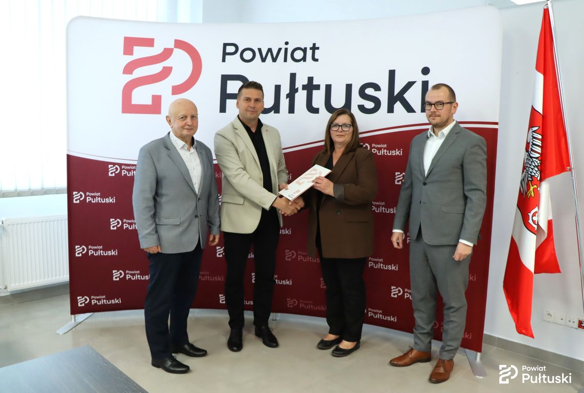 Podpisanie umowy na zadanie pn. „Budowa mostu wraz z przebudową drogi powiatowej nr 1821W w miejscowości Winnica” Podpisanie umowy na zadanie pn. „Budowa mostu wraz z przebudową drogi powiatowej nr 1821W w miejscowości Winnica”