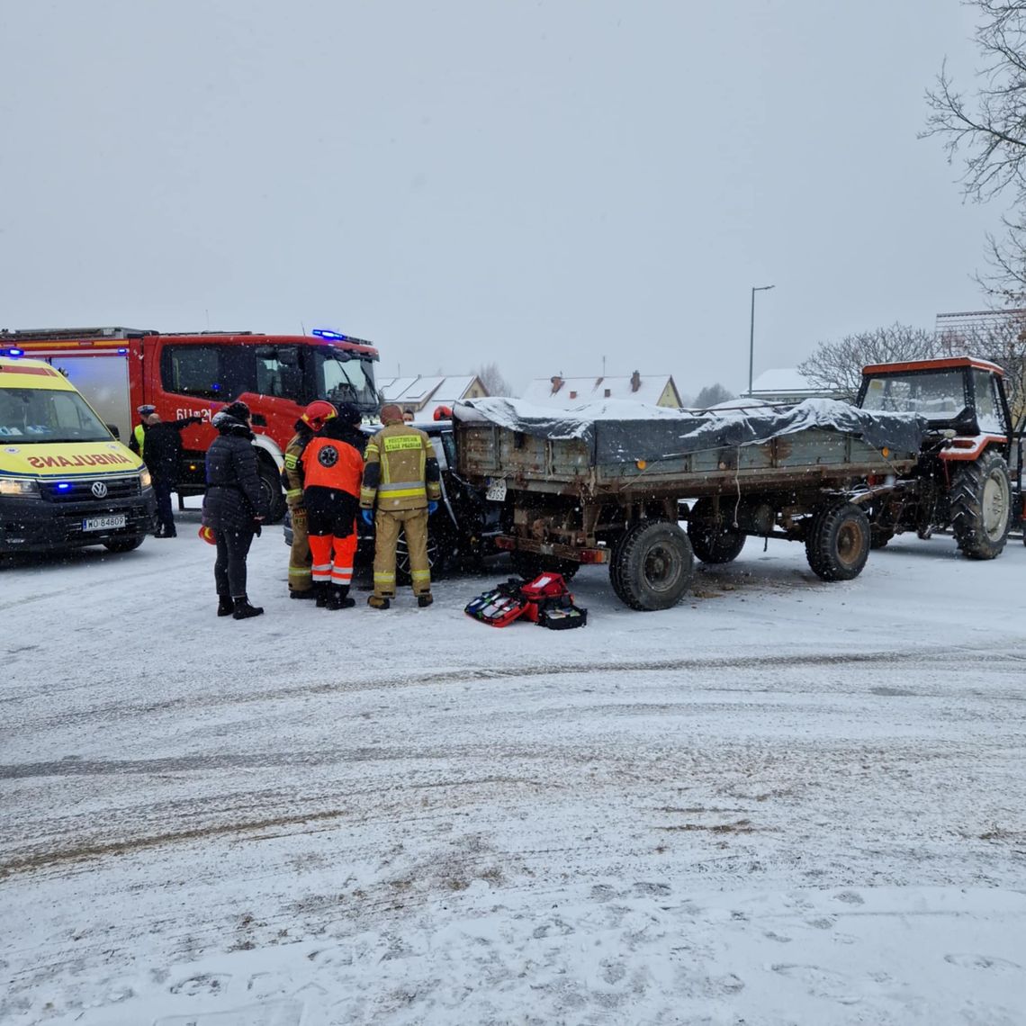 Pogoda robi się zimowa. Uważajmy na siebie!