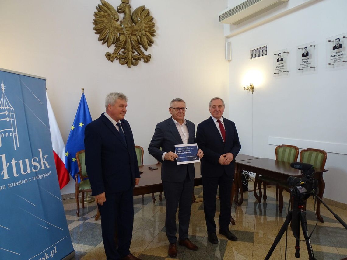 Pokrzywnica dostała na drogi