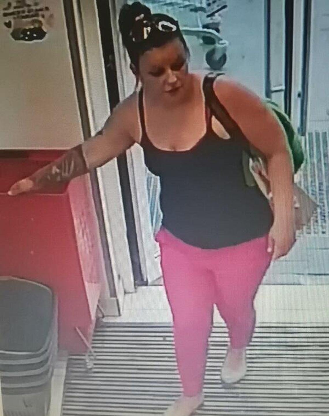 Policja poszukuje kobiety ze zdjęcia