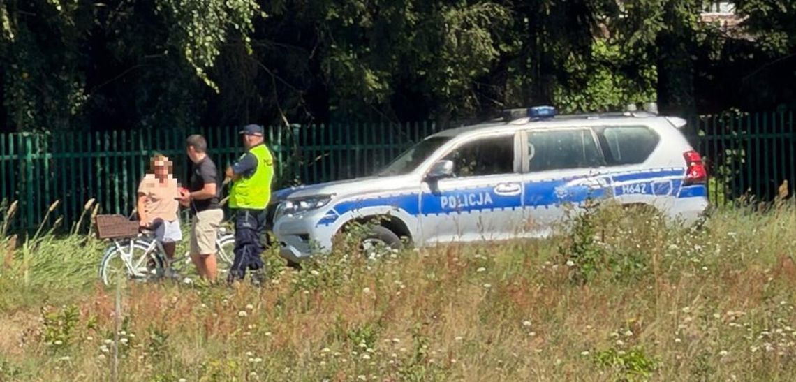 Policjanci biorą udział w poszukiwaniu pumy Policjanci biorą udział w poszukiwaniu pumy