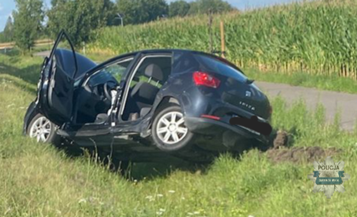 Policjanci pomogli rannym w wypadku drogowym