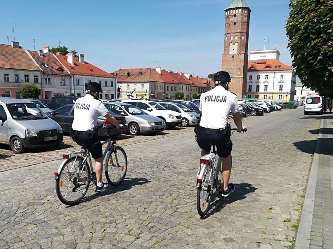Policjanci rowerzyści