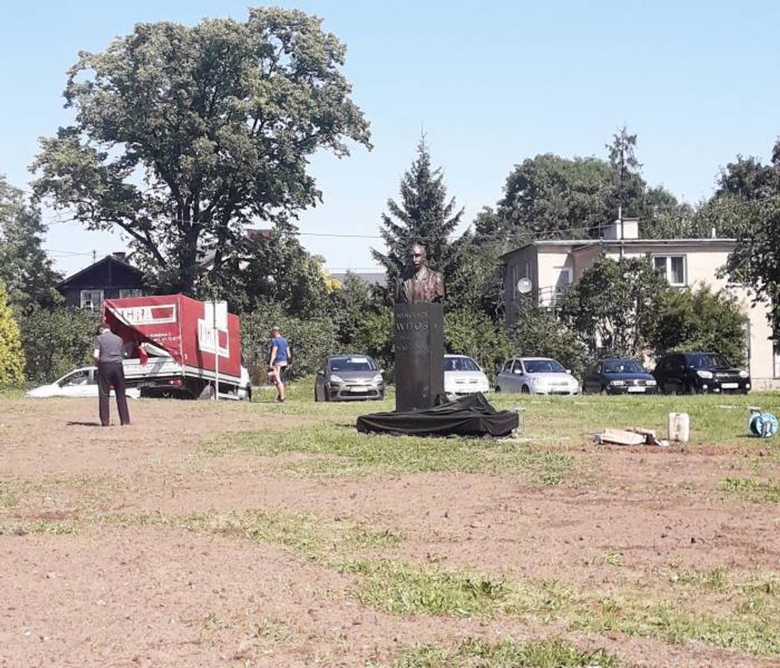 Pomnik zaskoczył pułtuszczan