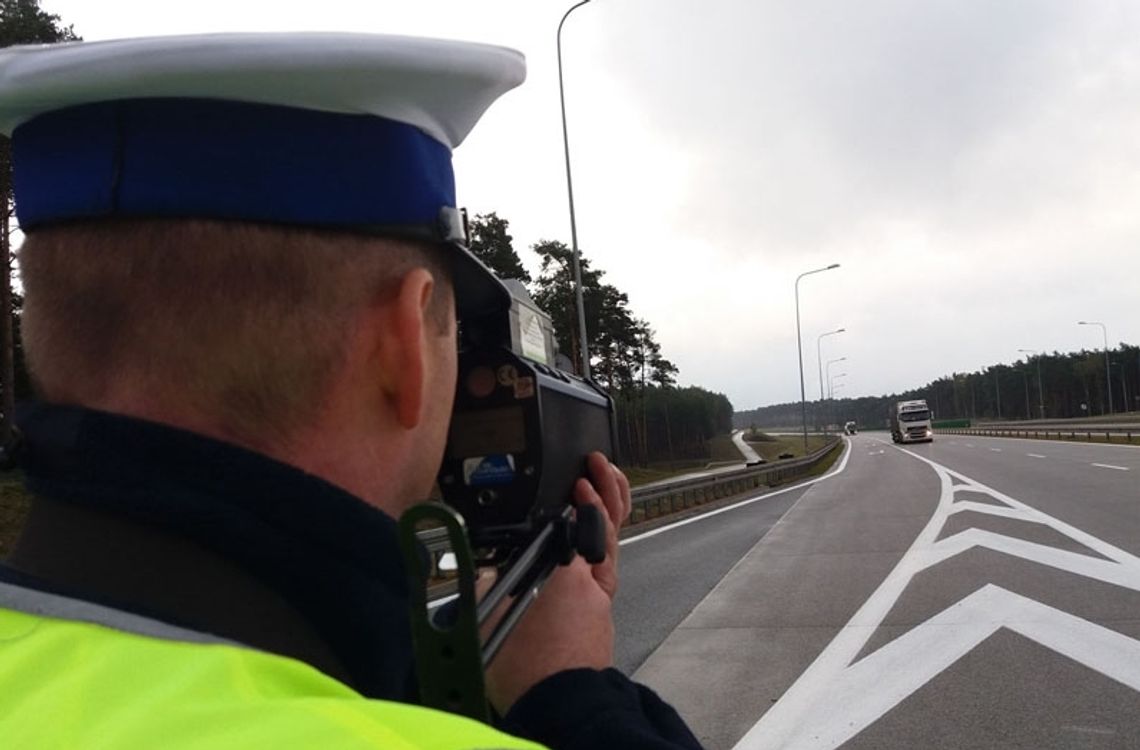 SEROCK. 48-latek próbował wręczyć łapówkę, gdy okazało się, że złamał prawo