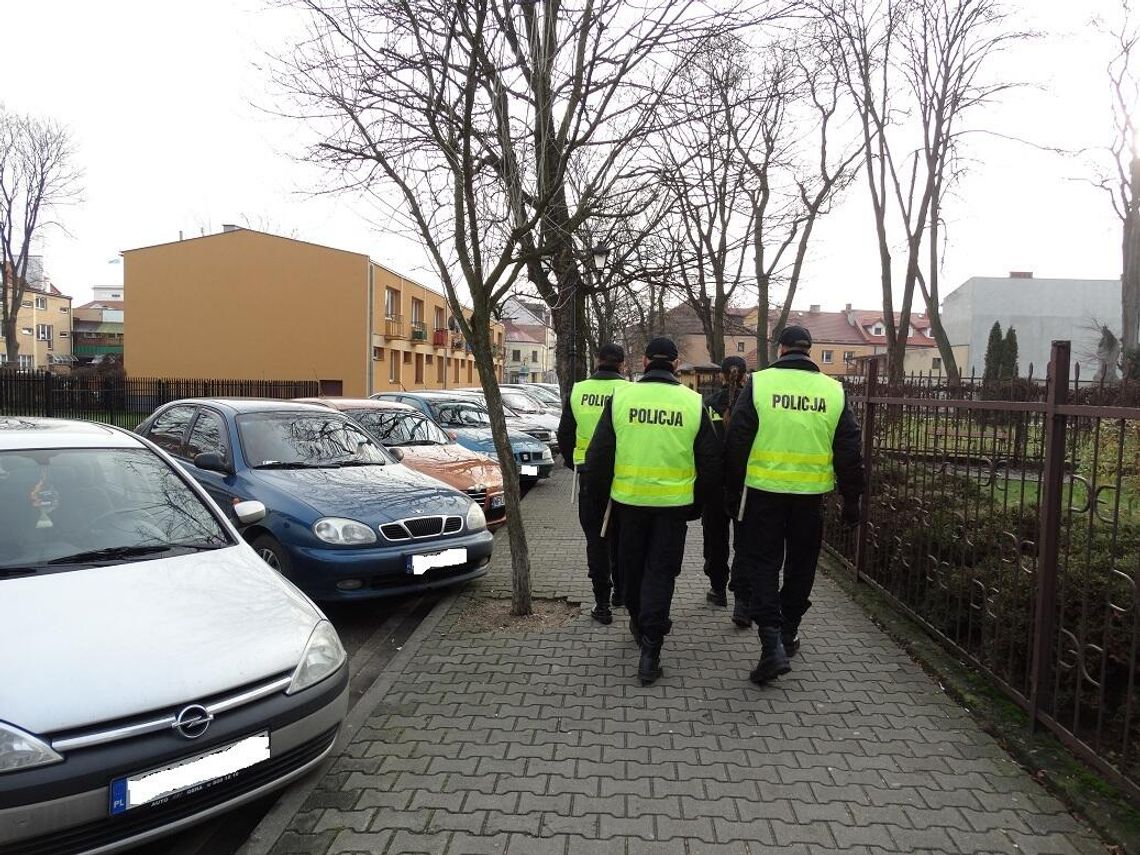 Słuchacze CSP wspólnie z policjantami