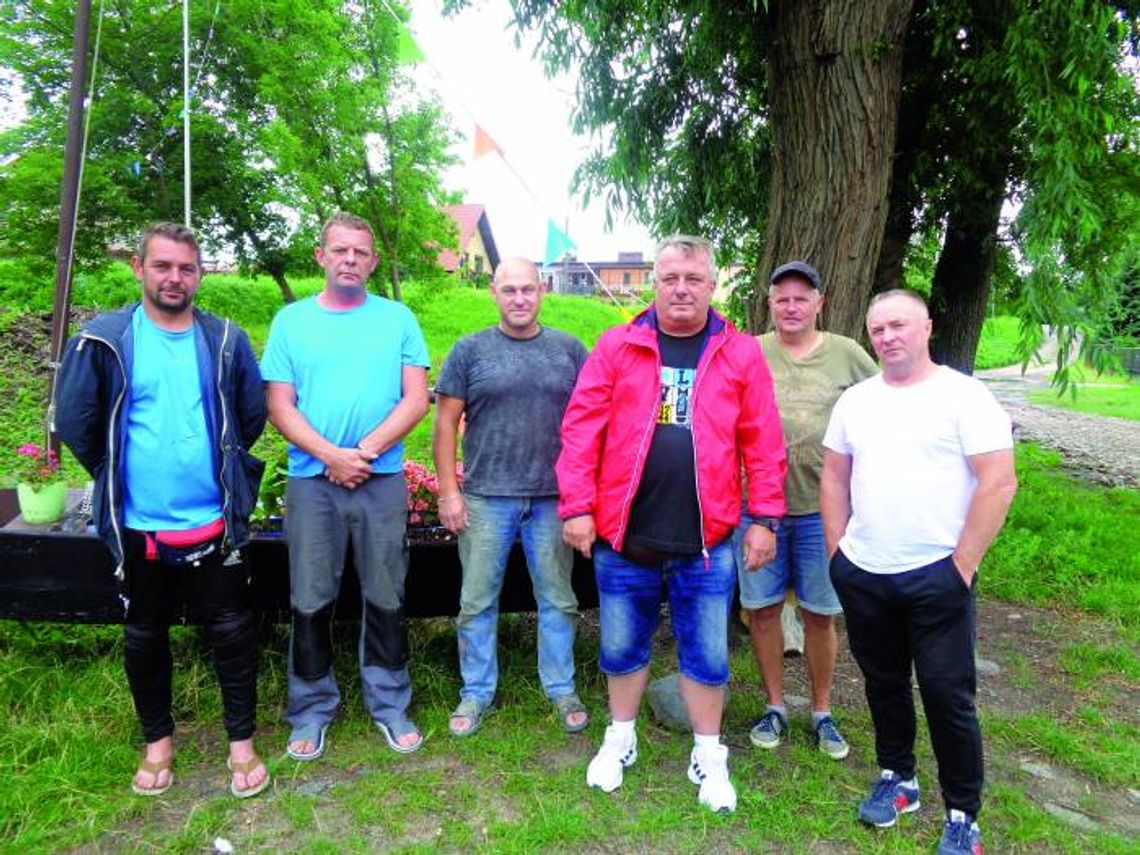 SPRZĄTALI, WYCINALI, SIALI, SADZILI – TERAZ PRZYJMUJĄ
