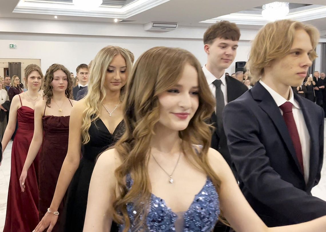 Studniówka uczniów LO im. Piotra Skargi - fotogaleria