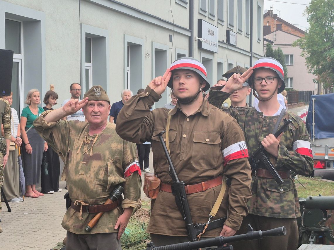 Tak Pułtuszczanie uczcili pamięć Bohaterów Powstania Warszawskiego. Zdjęcia Tak Pułtuszczanie uczcili pamięć Bohaterów Powstania Warszawskiego. Zdjęcia