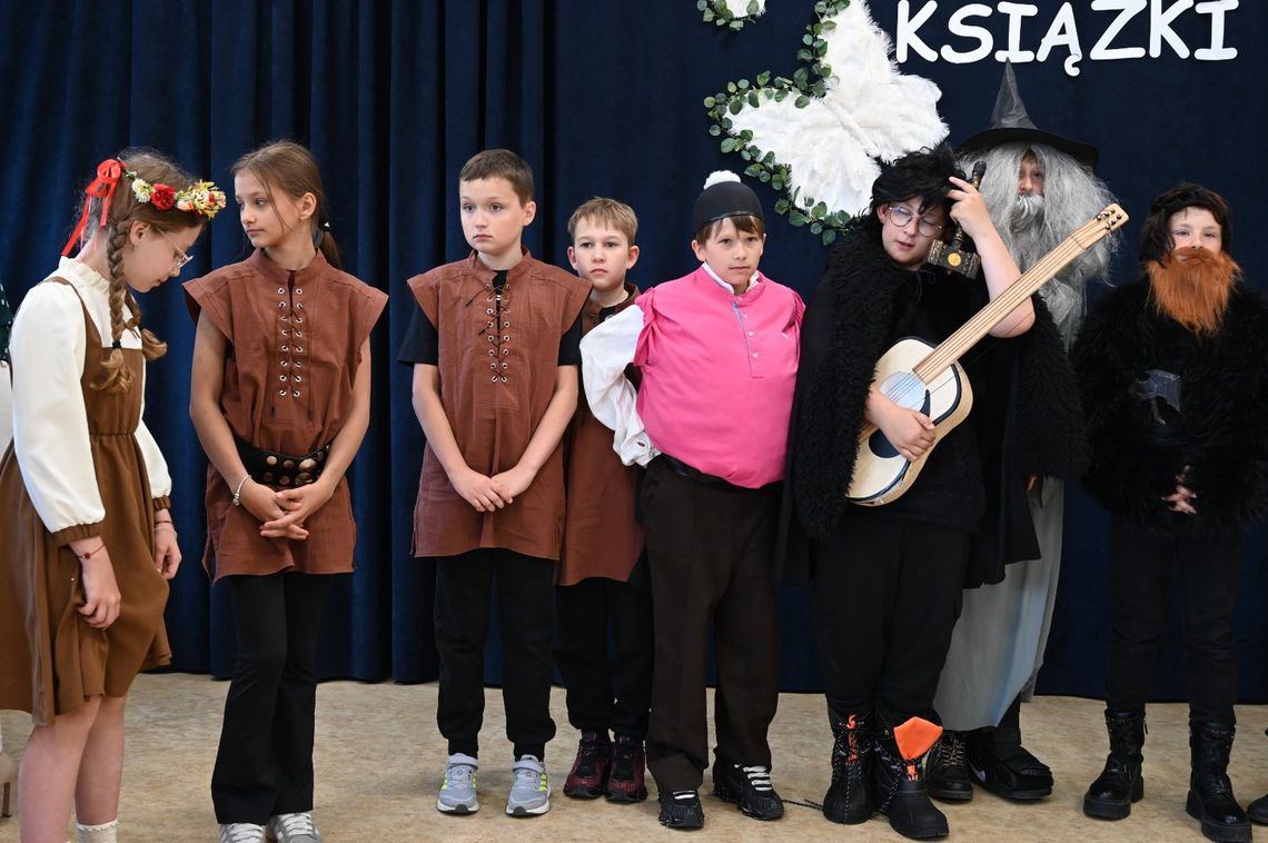 VII Powiatowy Festiwal Lektur Szkolnych „Magia Książki”