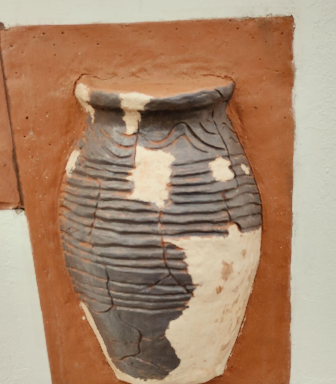 W GLINIANYCH NACZYNIACH CZĘSTO UKRYWA SIĘ SKARB