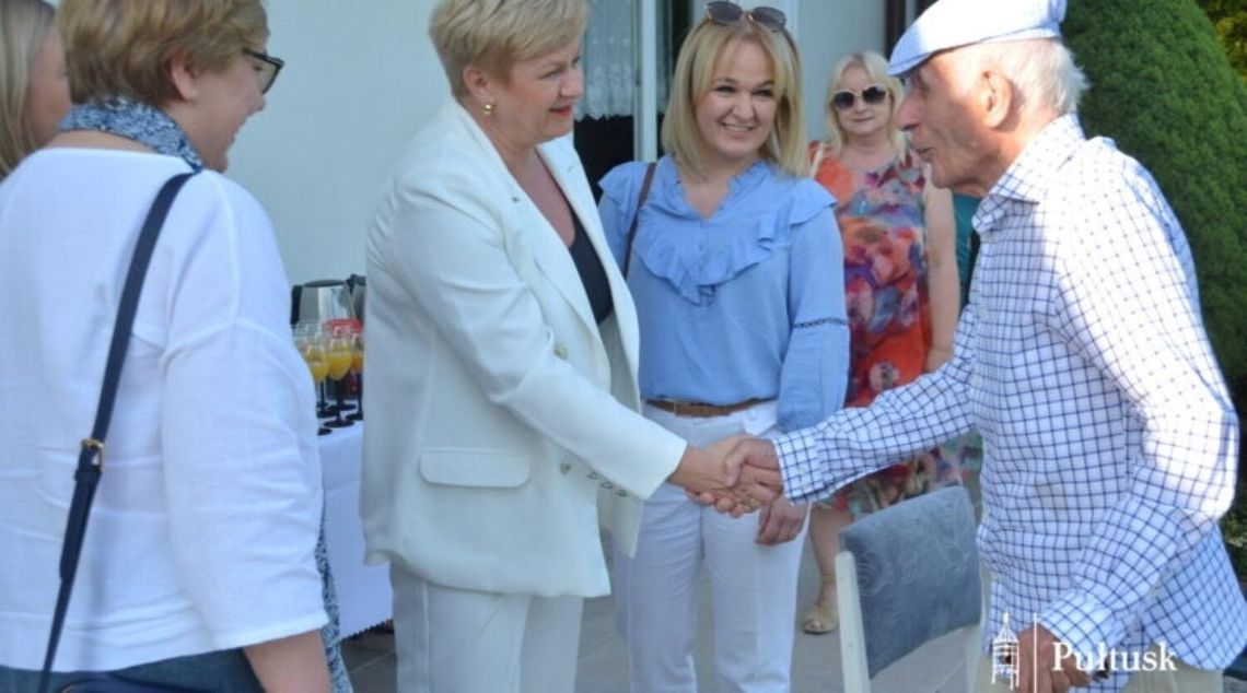 Wystawa plenerowa przy Galerii Mansarda