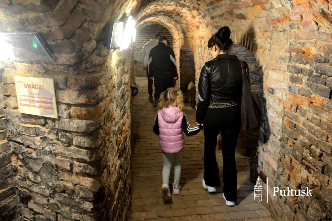 XIII Pułtuska Noc Muzeów – wyjątkowa noc z historią, sztuką i wyjątkowymi spotkaniami z kulturą XIII Pułtuska Noc Muzeów – wyjątkowa noc z historią, sztuką i wyjątkowymi spotkaniami z kulturą