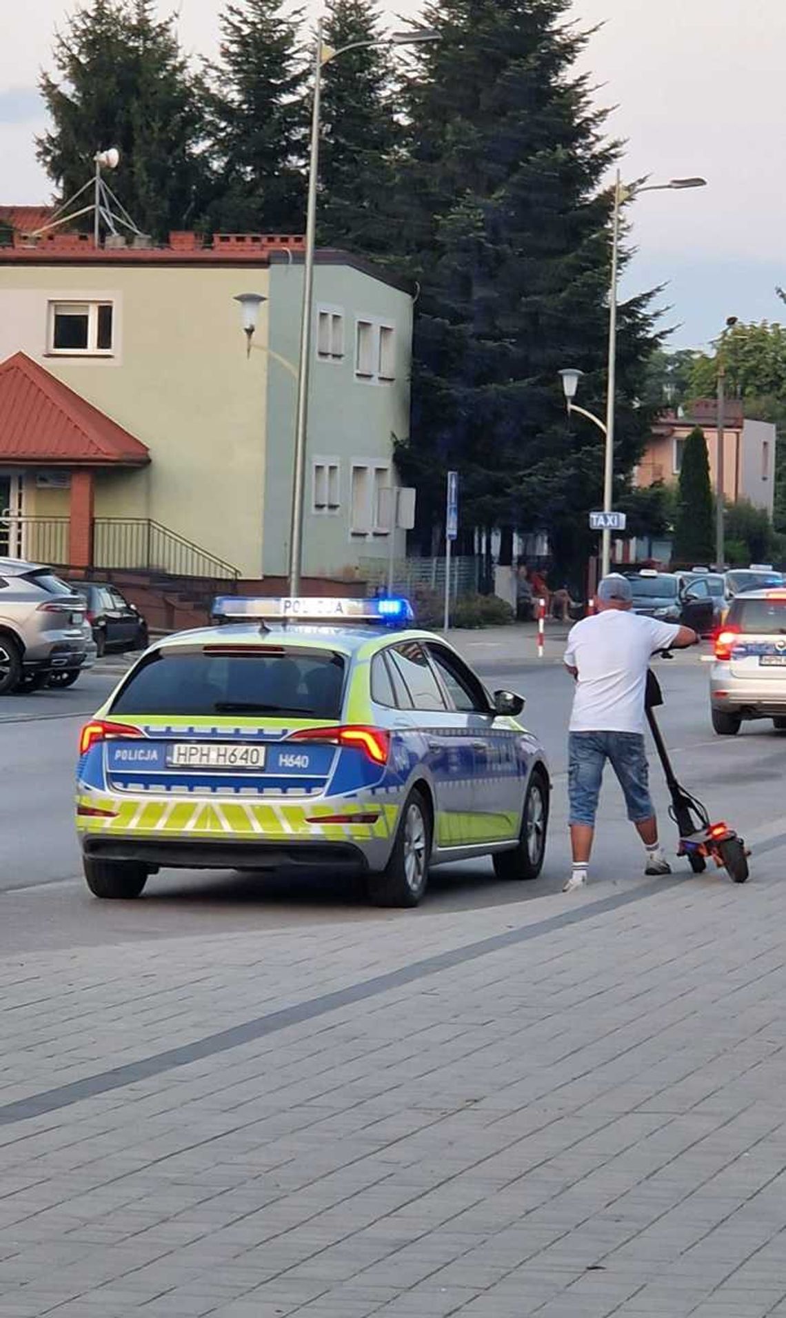 Z promilami na hulajnodze