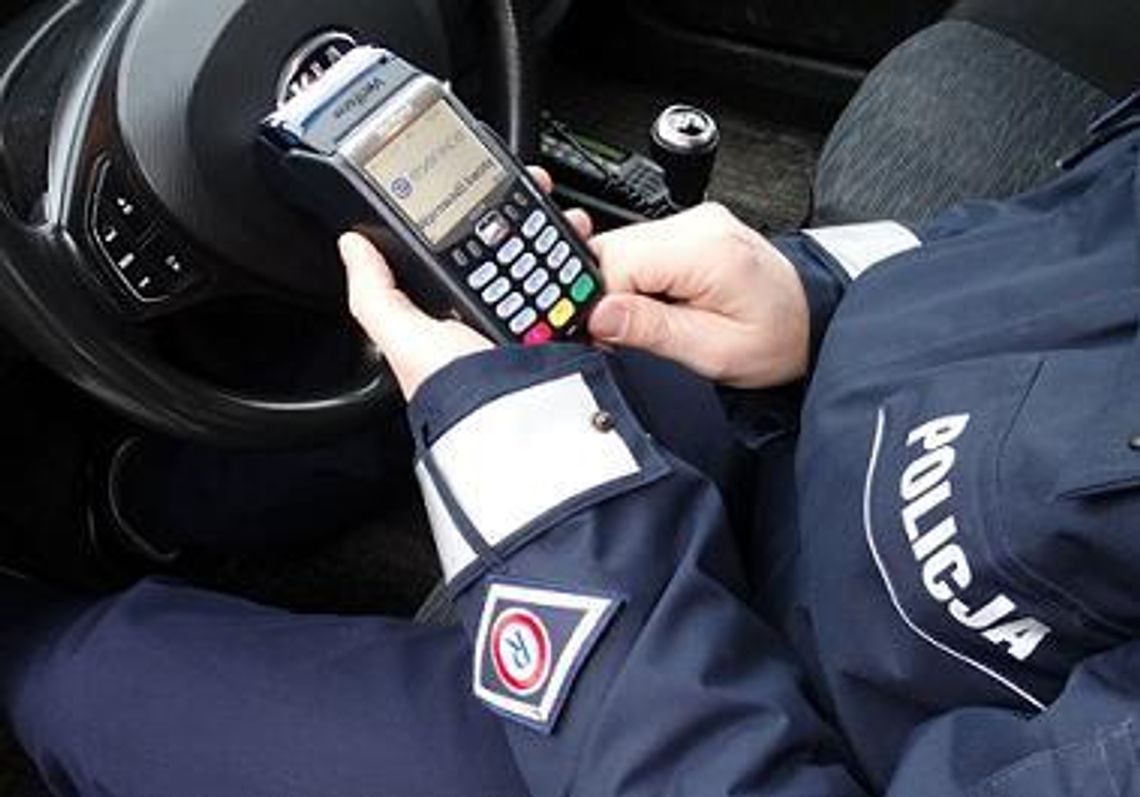 ZA MANDAT ZAPŁACISZ KARTĄ W RADIOWOZIE
