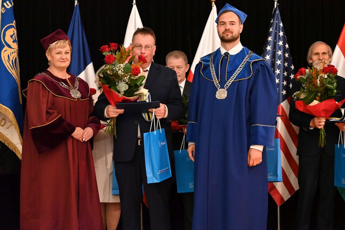 Zasłużeni dla Pułtuska - PUŁTUSKIE TOWARZYSTWO SPOŁECZNO - KULTURALNE