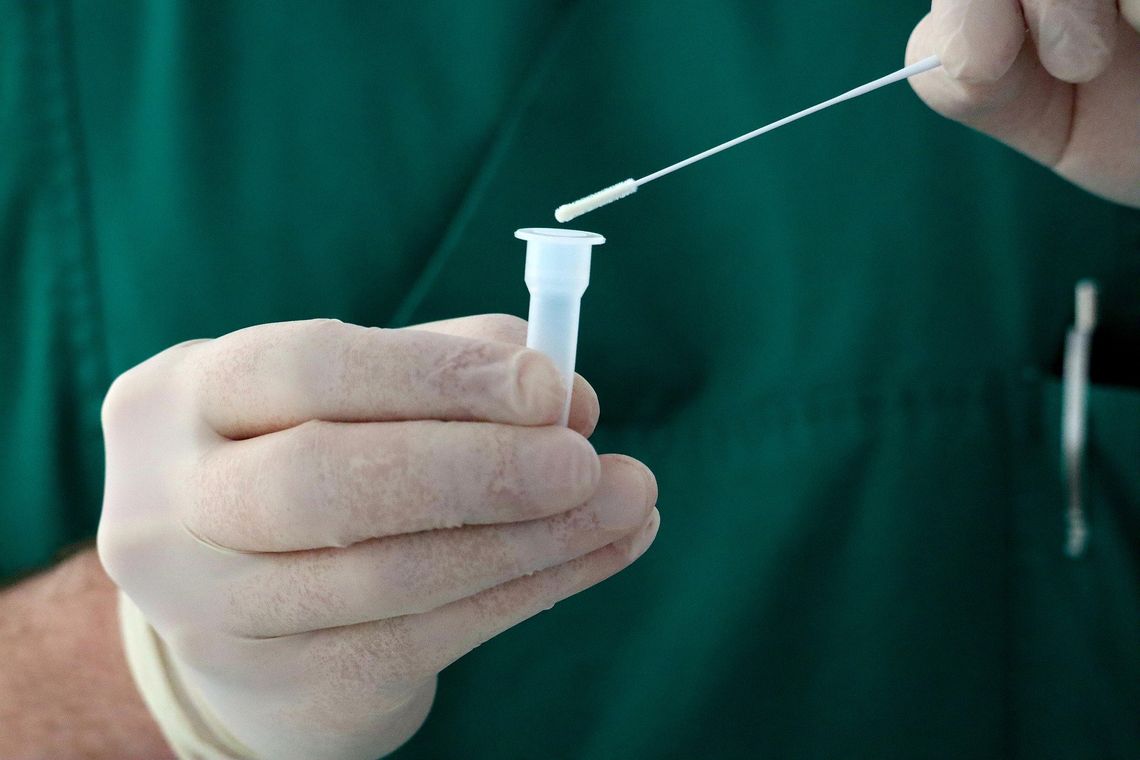 Zidentyfikowano gen odpowiedzialny za ryzyko ciężkiego Covid-19; powstanie test dla pacjentów