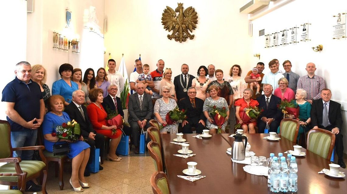 Złote Pary w miejskim ratuszu