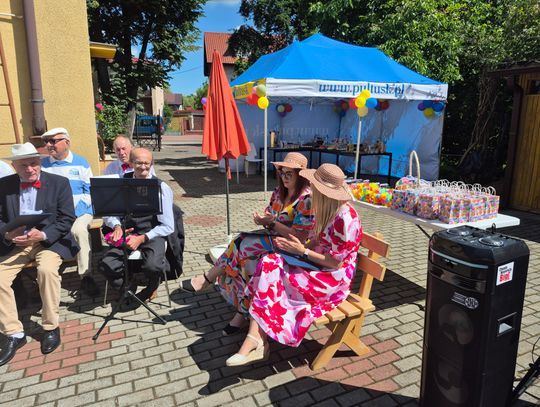 Rodzinny piknik seniorów