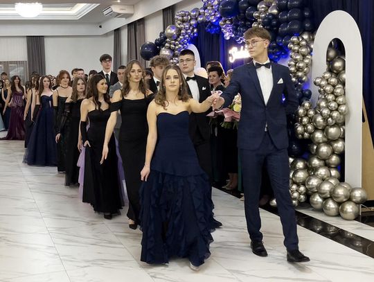 Studniówka uczniów LO im. Piotra Skargi - fotogaleria